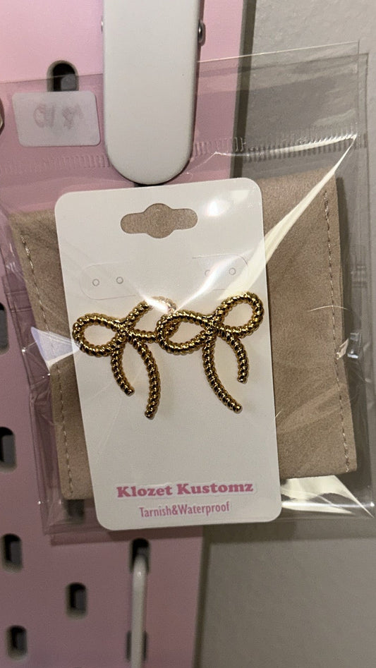 Oversized Bow Studs