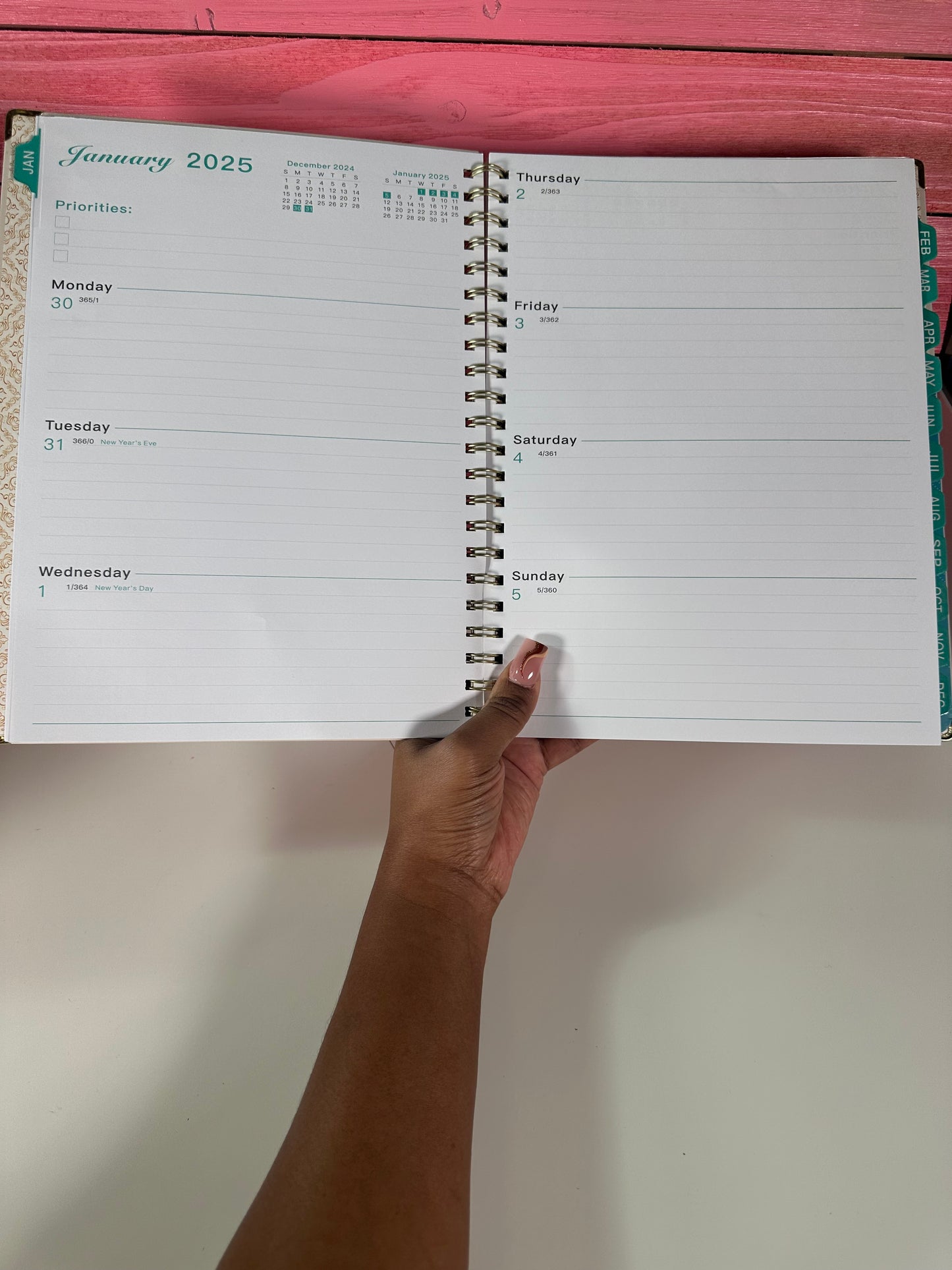 2025 Planner- Curvy Chic